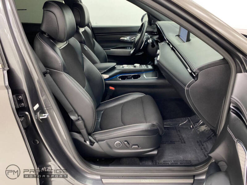 2023 Genesis GV70 2.5T Standard