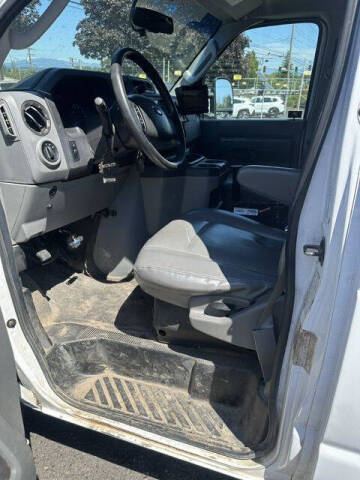 2010 Ford E-Series E-350 SD