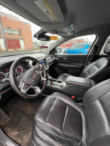 2017 GMC Acadia SLT-1