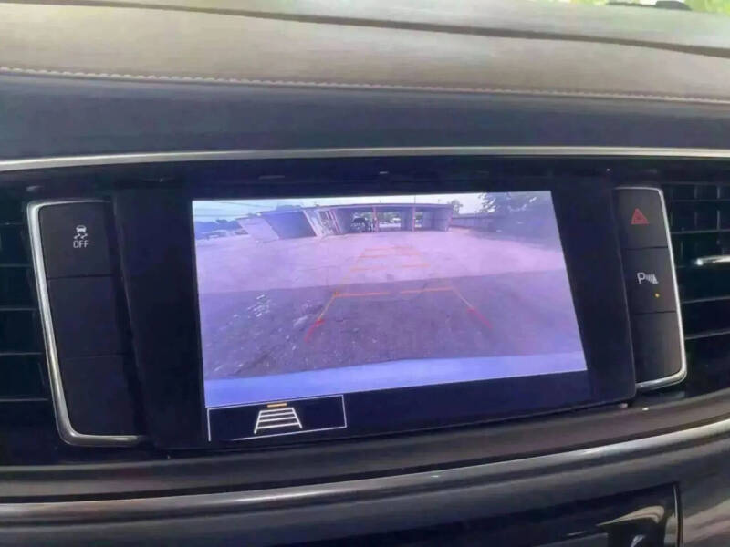 2020 Buick Enclave Essence