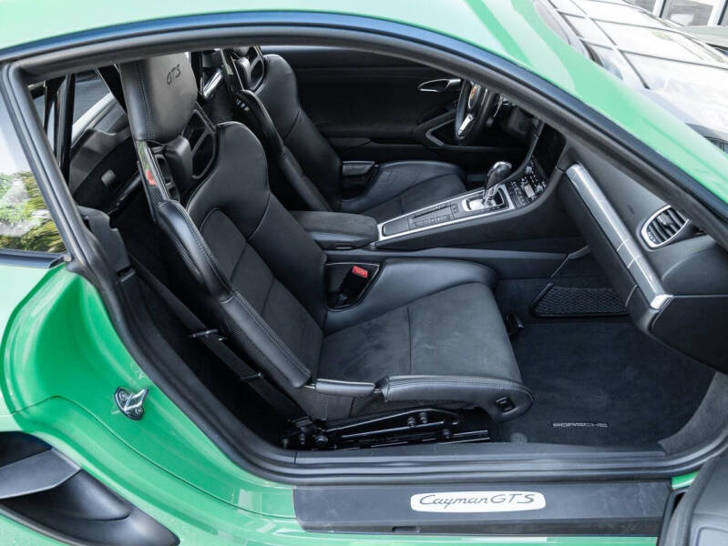 2023 Porsche 718 Cayman GTS 4.0