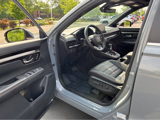 Used 2025 Honda CR-V Sport Touring with VIN 7FARS6H98SE044957 for sale in Madison, WI