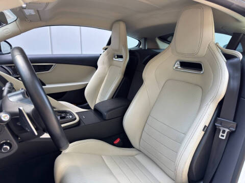 2019 Jaguar F-TYPE R-Dynamic