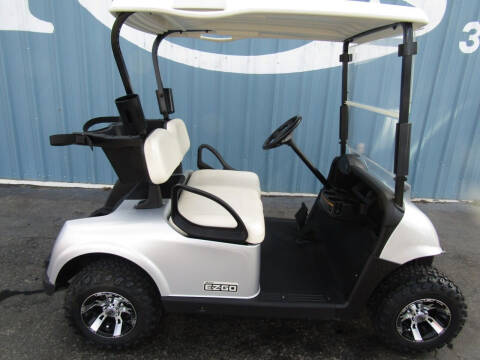 2017 E-Z-GO RXV
