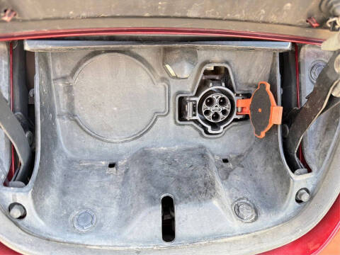 2014 Nissan LEAF S