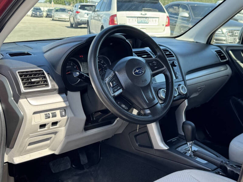 2016 Subaru Forester 2.5i