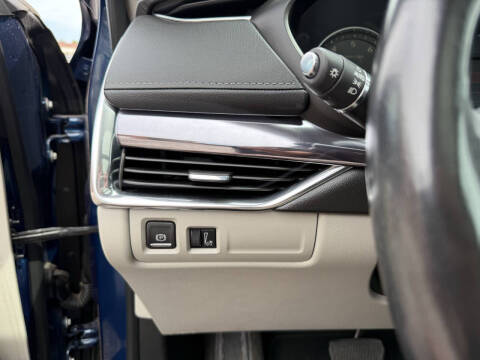 2019 Cadillac XT4 Luxury