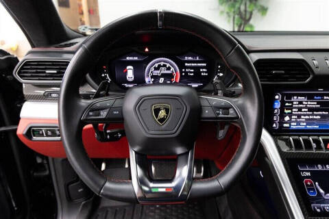 2020 Lamborghini Urus