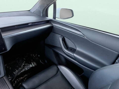 2023 Tesla Model X Standard Range