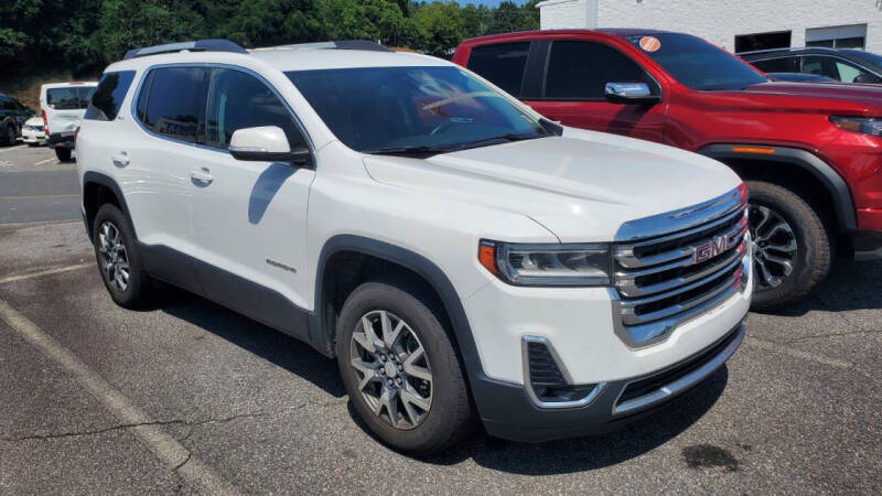 2023 GMC Acadia SLT