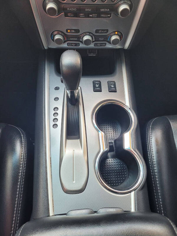 2019 Nissan Pathfinder SL