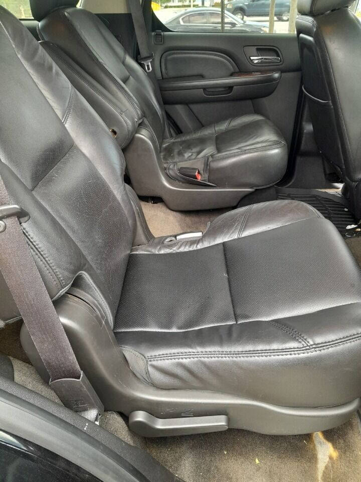 2012 CADILLAC Escalade SUV / Crossover - $10,950