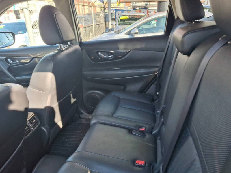 2017 Nissan Rogue SL