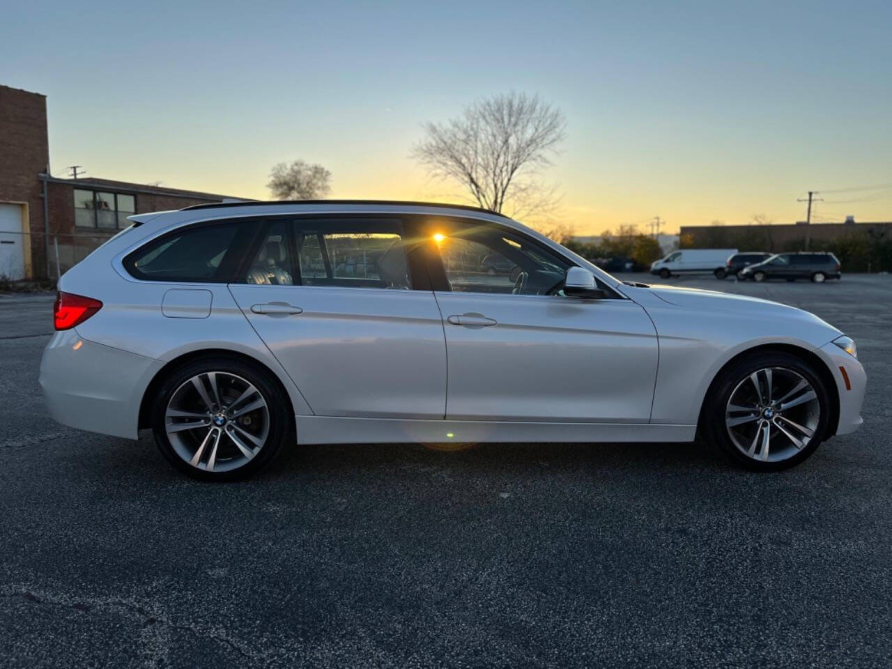 2016 BMW 3 Series for sale at Ideal Cars LLC in Skokie, IL