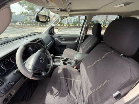 2005 Mazda Tribute s