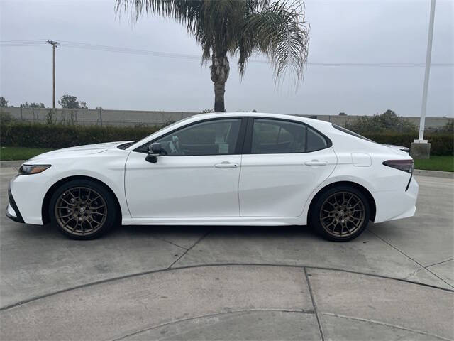 2023 Toyota Camry Hybrid SE Nightshade