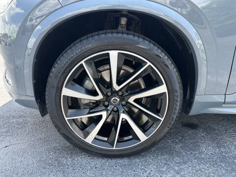 2023 Volvo XC90 B6 Plus Bright Theme 6P