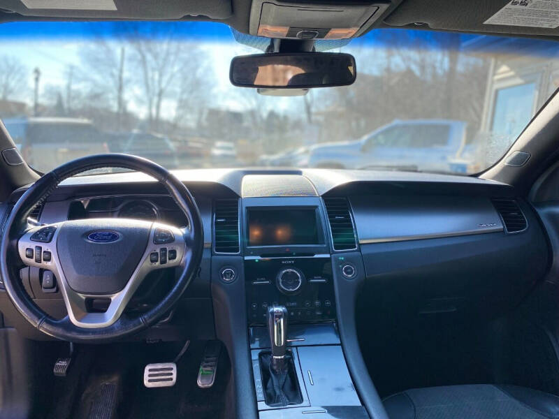 2014 Ford Taurus SHO