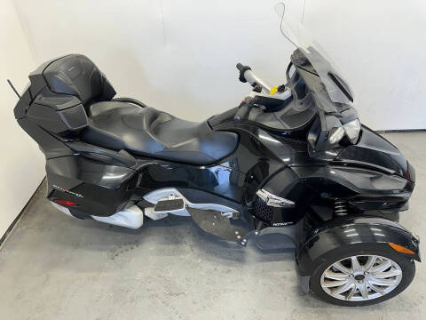 2016 Can-Am Spyder RT SE6