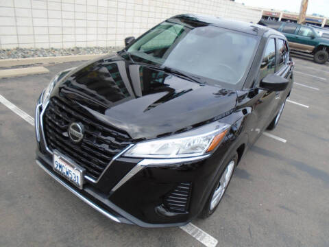 2021 Nissan Kicks S