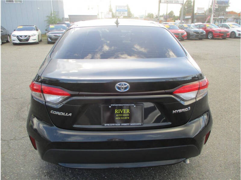 2021 Toyota Corolla Hybrid LE