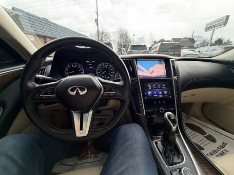 2018 Infiniti Q50 3.0T Luxe