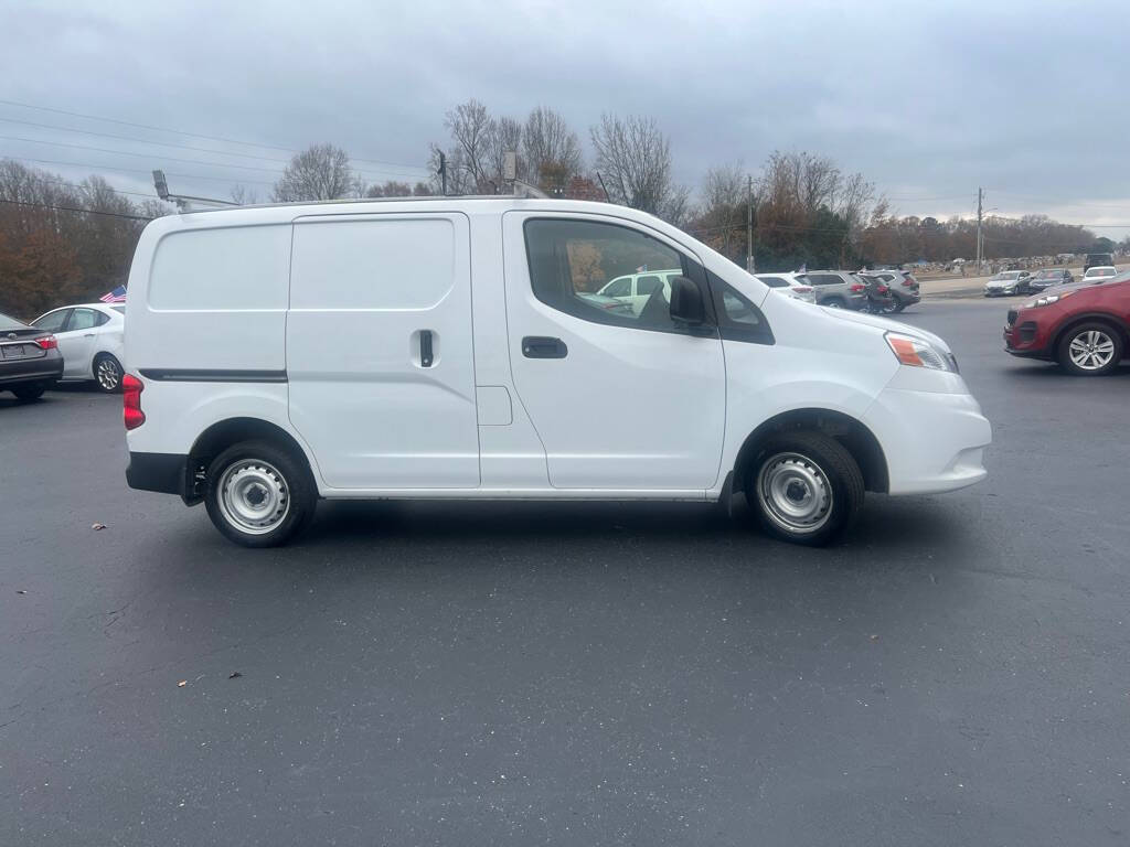 2021 Nissan NV200 S photo 10