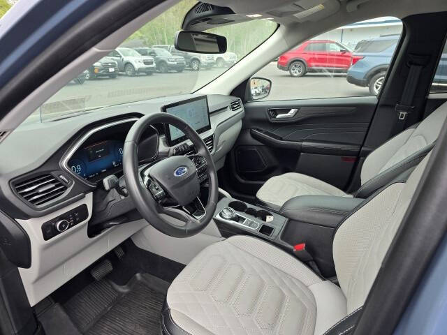 2024 Ford Escape Platinum