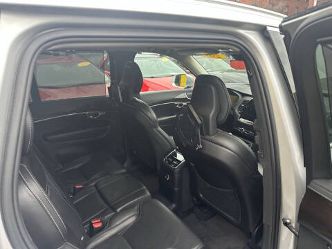 2017 Volvo XC90 T8 eAWD Inscription