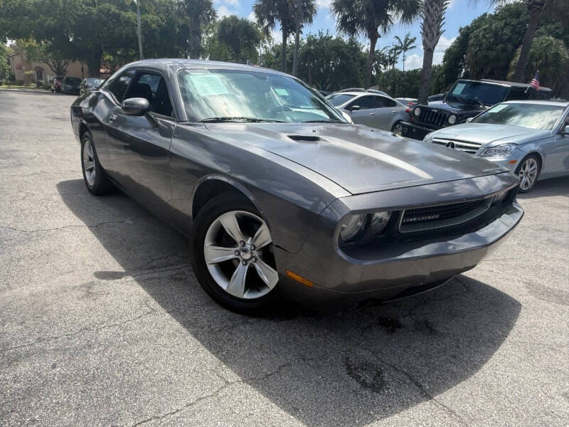 2014 Dodge Challenger SXT