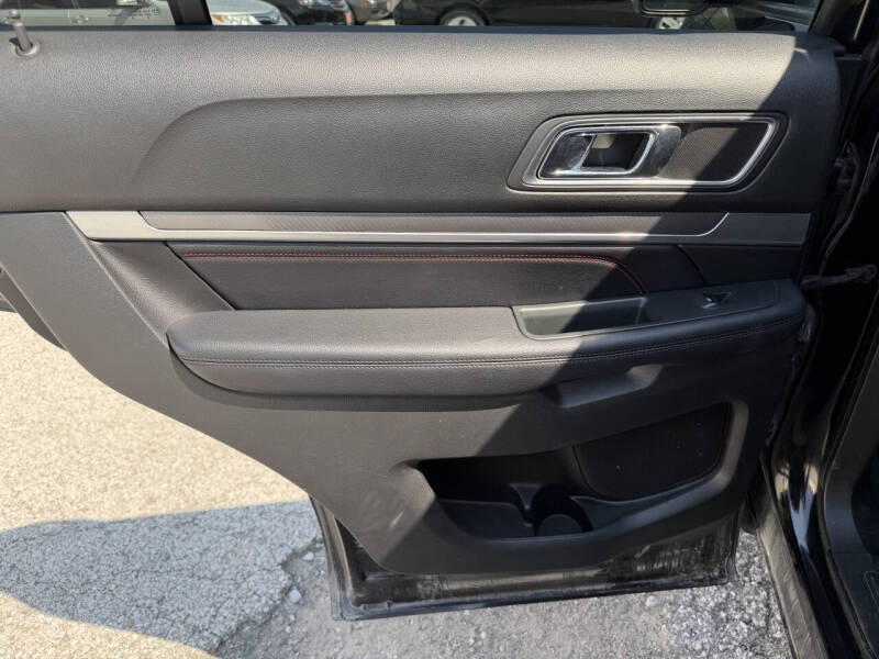 2016 Ford Explorer Sport