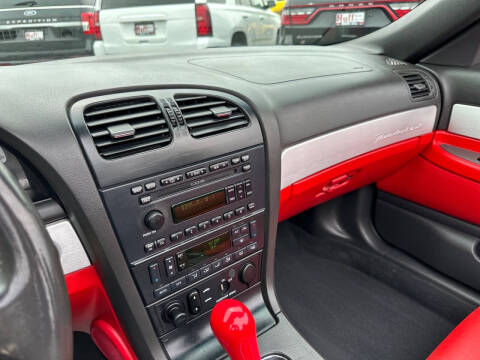 2002 Ford Thunderbird Deluxe