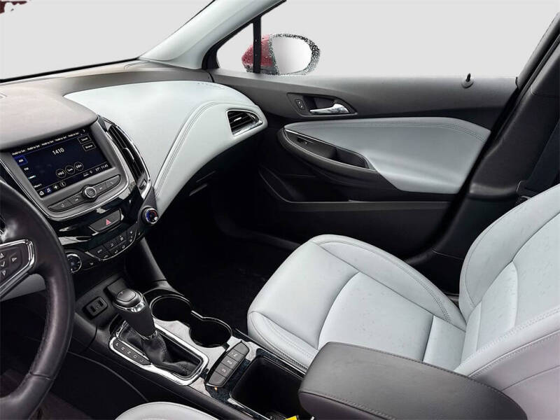 2019 Chevrolet Cruze Premier