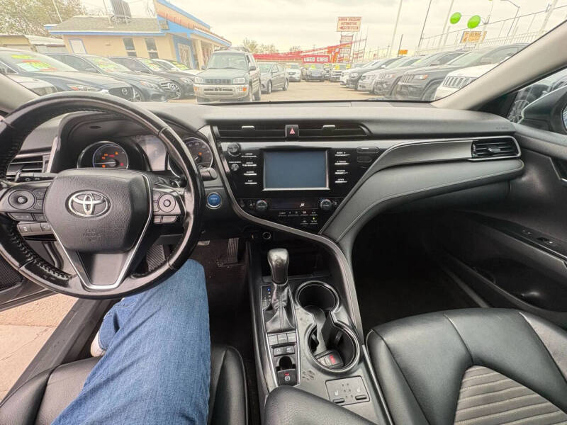 2019 Toyota Camry Hybrid