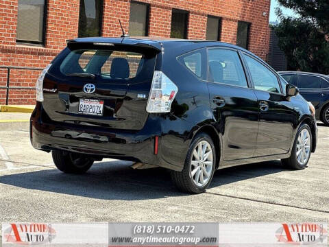 2012 Toyota Prius v Five