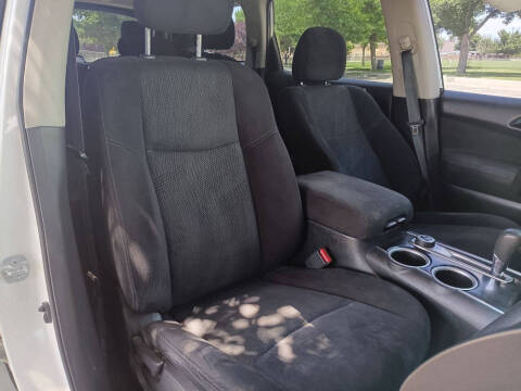 2016 Nissan Pathfinder S