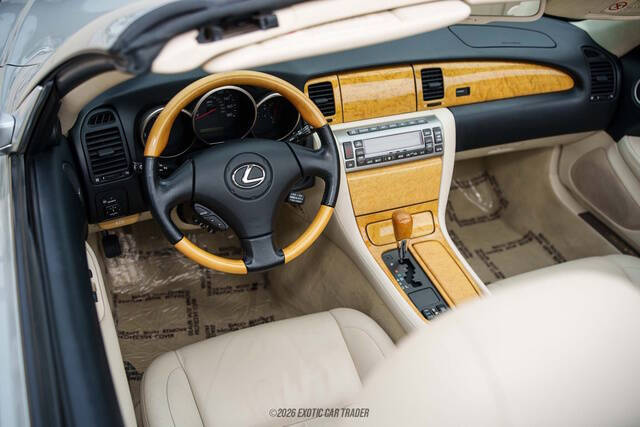 2003 Lexus SC 430