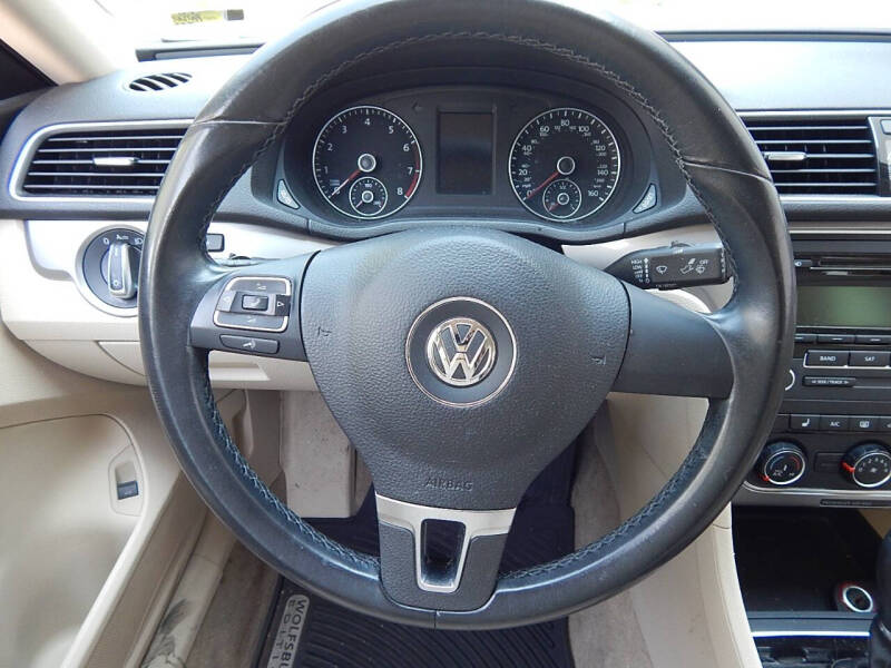 2015 Volkswagen Passat 1.8T Wolfsburg Edition