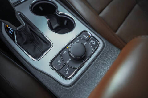 2018 Jeep Grand Cherokee Summit