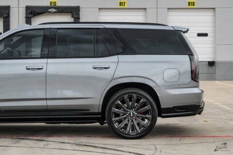 2025 Cadillac Escalade-V
