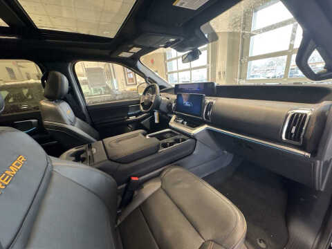 2025 Ford Expedition Tremor