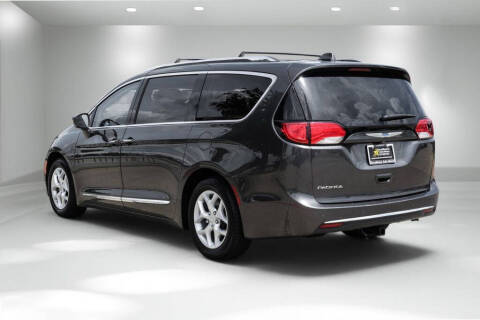 2018 Chrysler Pacifica Touring L Plus