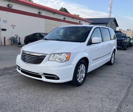 2016 Chrysler Town and Country Touring