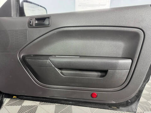 2006 Ford Mustang GT Deluxe