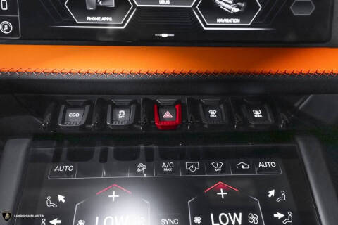 2025 Lamborghini Urus SE