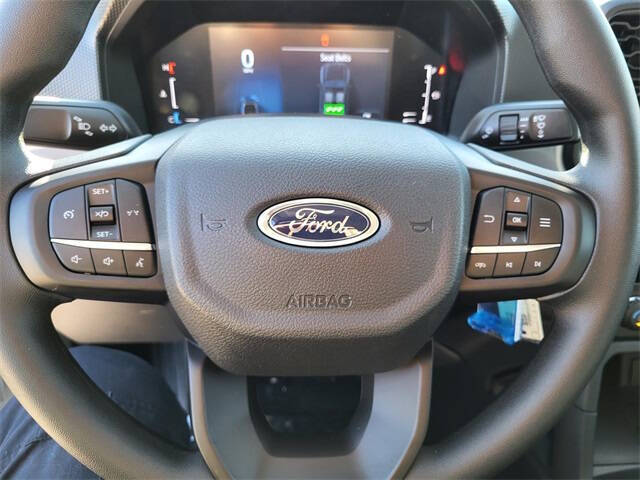 2025 Ford Ranger XL photo 2