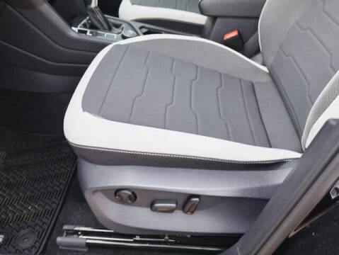 2026 Volkswagen Taos SE 4Motion