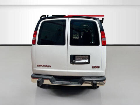 2025 GMC Savana 2500