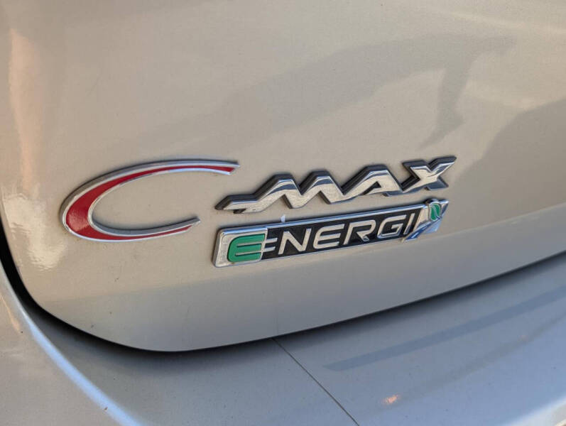 2017 Ford C-MAX Energi Titanium