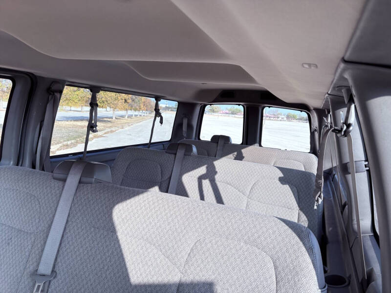 2016 Chevrolet Express LT 3500